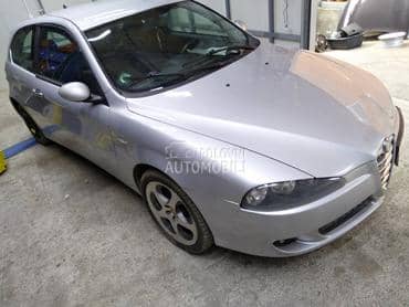 Desno krilo za Alfa Romeo 147