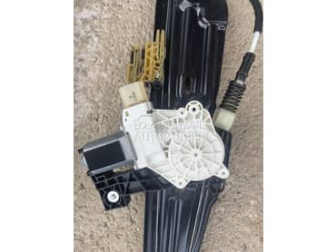 Motor podizaca stakla prednji za BMW 518, 520, 523 ... od 2010. do 2016. god.