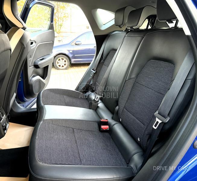 Renault Captur 1.6  INTENS PLUG-IN