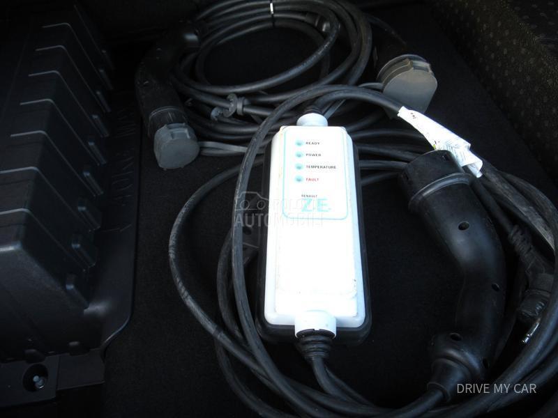 Renault Captur 1.6  INTENS PLUG-IN