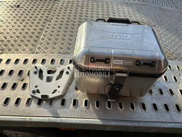 Givi trekket dolomiti topcase