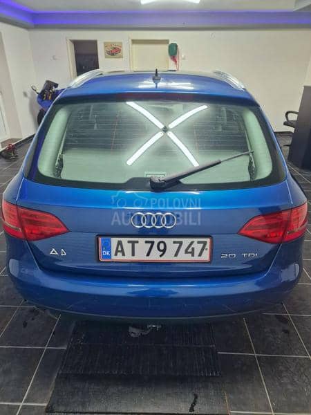 Audi A4 2.0TDI/AUTMAT/SLINE