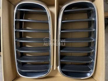Original prednja maska / Gril za BMW X5 od 2013. do 2018. god.