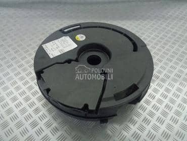 Vufer u gepeku 4K0 035 913 za Audi A6, A6 Allroad, A7
