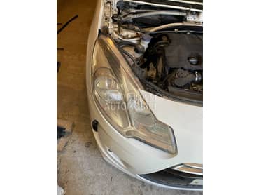 Desni far za Citroen DS3
