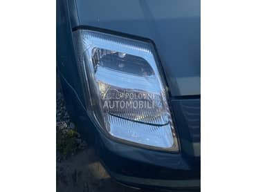 Desni far za Citroen C2