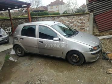Fiat Punto -  kompletan auto u delovima