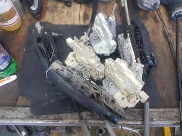 Unutrašnja brava za Seat Ibiza od 2008. do 2015. god.