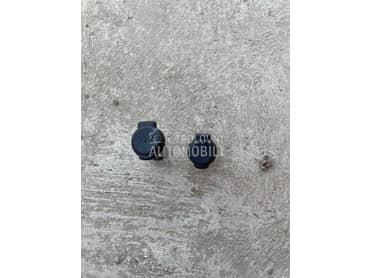 Upaljač i aux za Citroen DS3