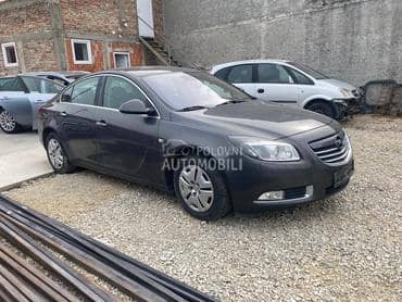 Opel Insignia 2010. god. -  kompletan auto u delovima