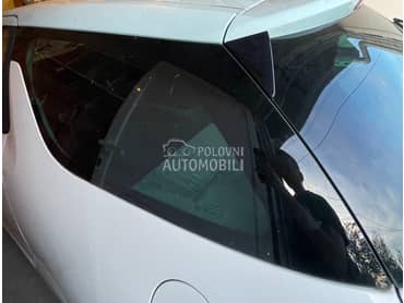 Bočno staklo levo za Citroen DS3