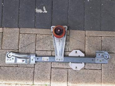 Podizac vozackog stakla za Dacia Sandero od 2008. do 2014. god.