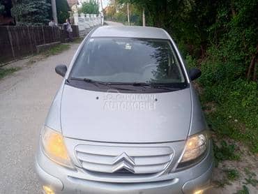 farovi za Citroen C3