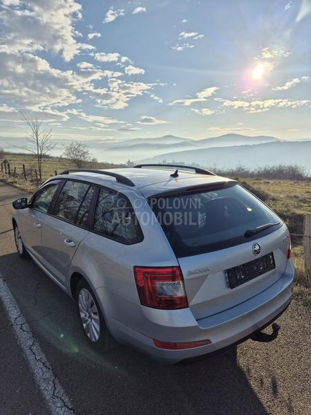 Škoda Octavia 1.6 TDI BUSINESS