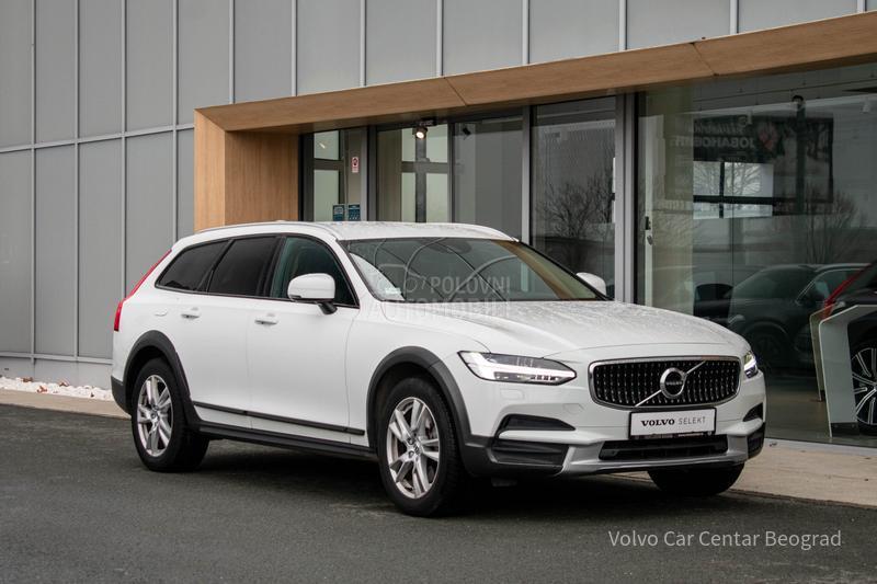 Volvo V90 Cross Country D4 AWD Momentum Pro