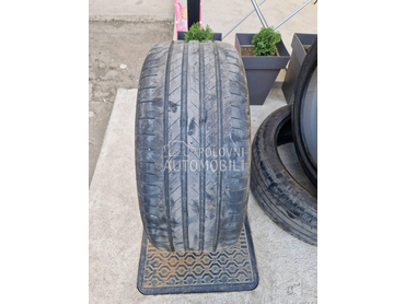 Bridgestone 275/40 R22 Letnja
