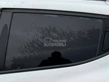 Staklo zadnje levo za Renault Clio od 2012. do 2020. god.