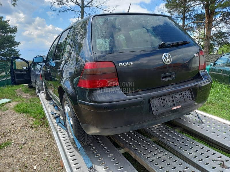 delovi za golf 4