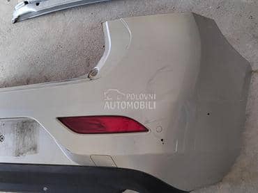 Zadnji branik hecbek za Volvo V40 od 2012. do 2016. god.