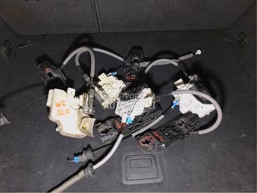 Unutrasnja Brava Brava vrata za Audi A3 od 2012. do 2020. god.