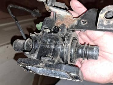 kuciste termostata 1.4 hdi za Peugeot 206