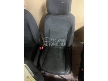 KOMPLET ENTERIJER za Volkswagen Tiguan od 2017. do 2024. god.