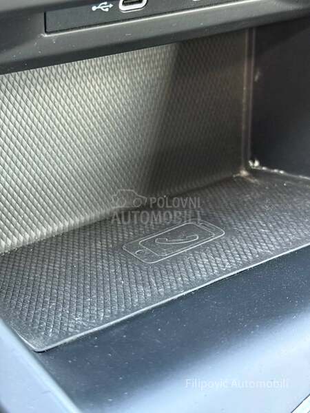 Volkswagen Golf 8 RATA 325E
