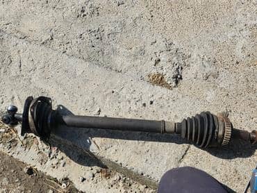 poluosovina leva 2.0 16v za Renault Espace od 1998. do 2003. god.