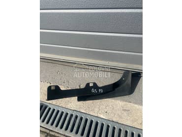 Lajsna ispred podkrila za Audi Q5 od 2008. do 2012. god.