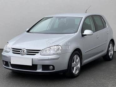 Volkswagen Golf 5 -  kompletan auto u delovima