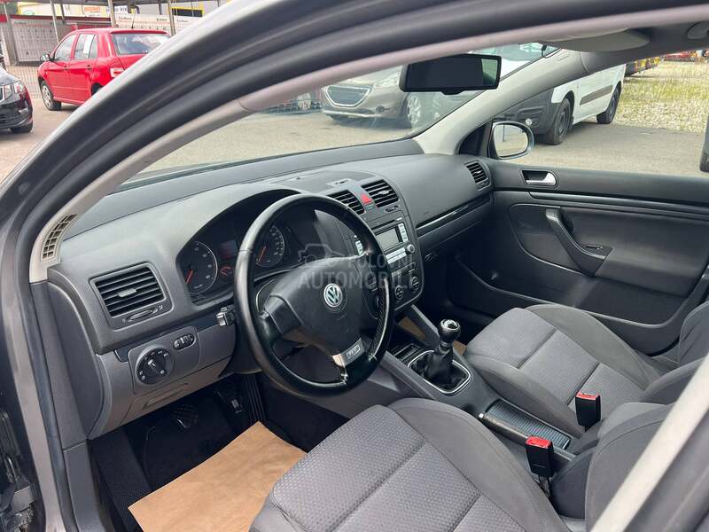 Volkswagen Golf 5 1.4TSI