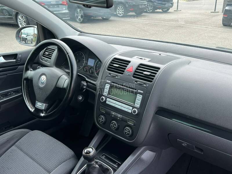 Volkswagen Golf 5 1.4TSI
