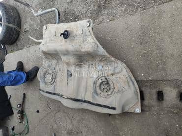 pumpa goriva 350 272 bez za Mercedes Benz S Klasa od 2006. do 2010. god.