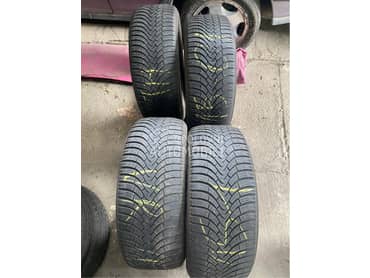 Falken 225/55 R17 Zimska