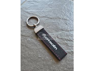 Privezak prevrnuta koza NOVO za Citroen Ostalo