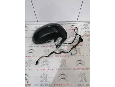 Retrovizor desni za Citroen C4 Picasso od 2005. do 2012. god.