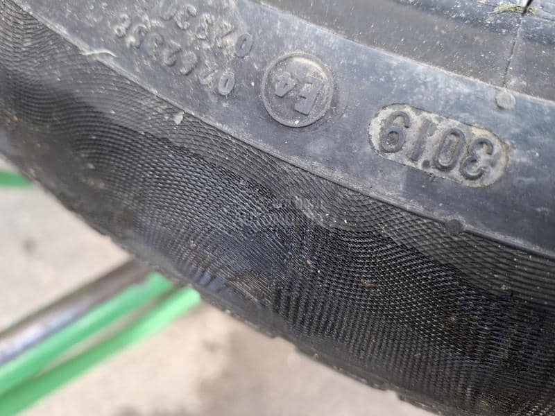 Continental 255/50 R20 Zimska