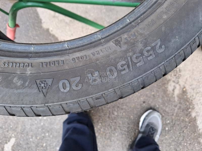 Continental 255/50 R20 Zimska