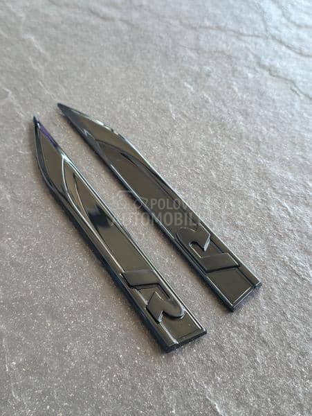 R spic skroz crne bocne oznake