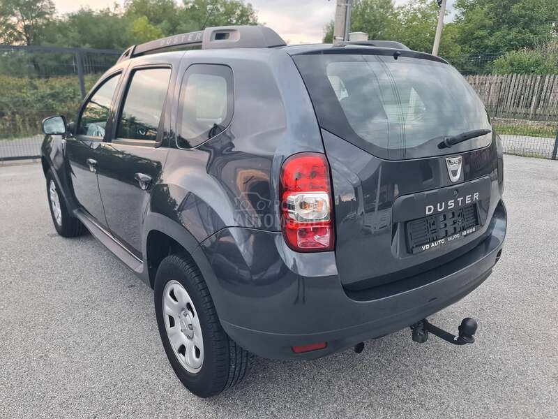 Dacia Duster 110000 k m  N O V A