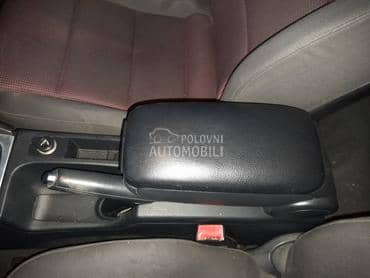 naslon za ruku a3 8p za Audi A3