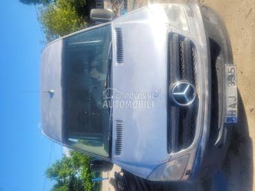 Mercedes sprinter 3.0 delovi