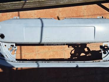 prednji branik za Volkswagen Polo od 2011. do 2014. god.