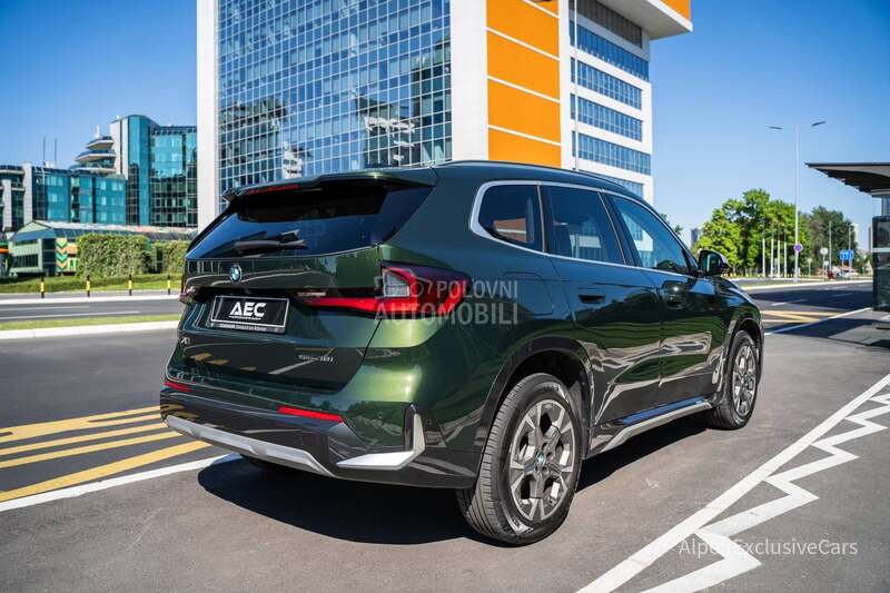 BMW X1 sDrive18i U11
