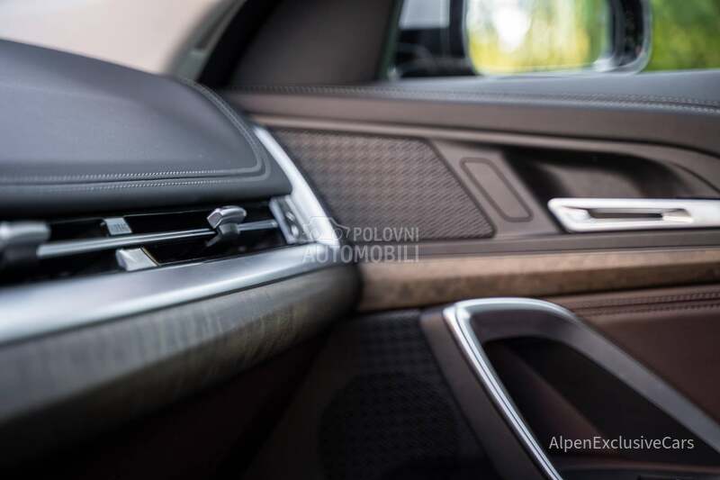 BMW X1 sDrive18i U11