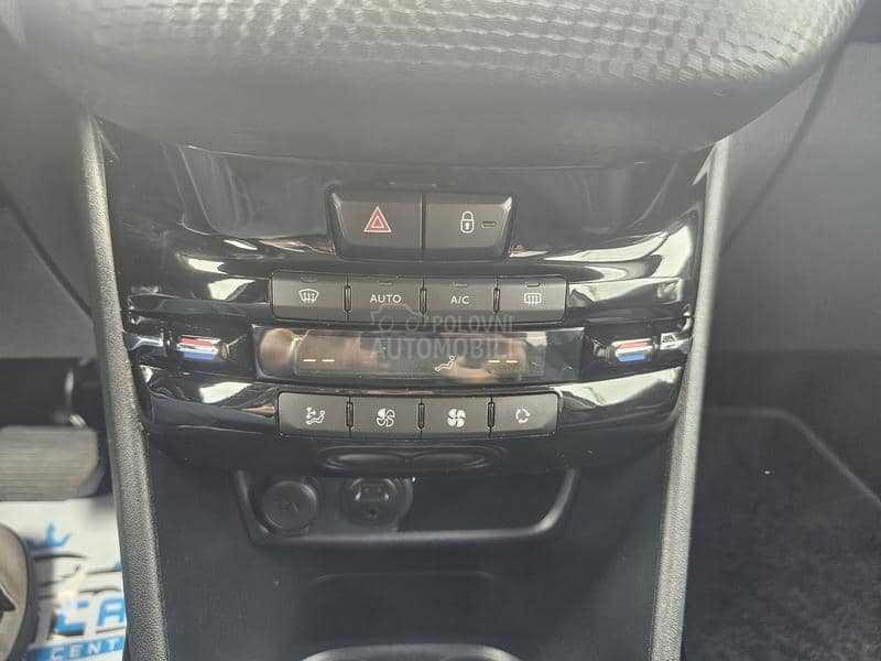 Peugeot 2008 1.5BLUEHDI ALLURE