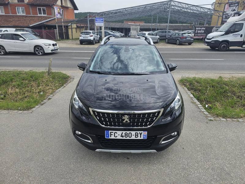 Peugeot 2008 1.5BLUEHDI ALLURE