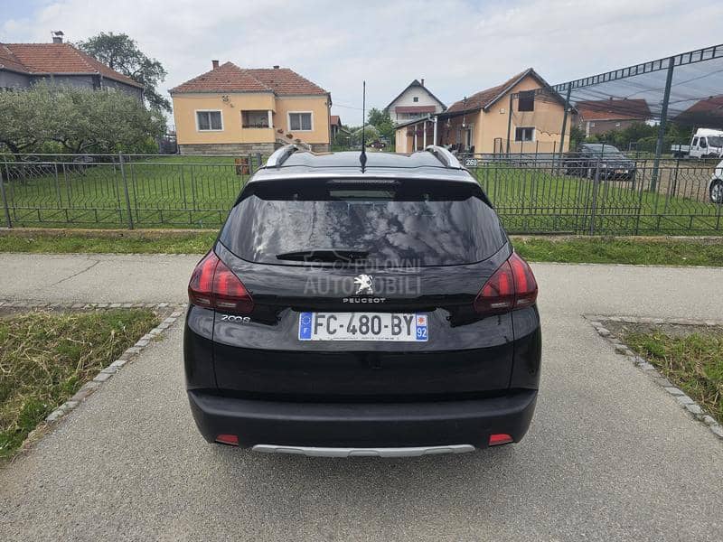 Peugeot 2008 1.5BLUEHDI ALLURE