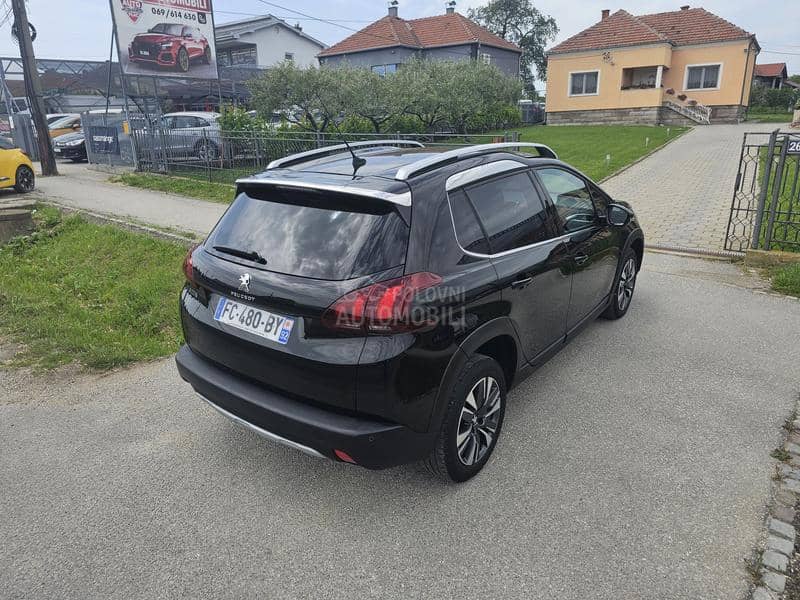 Peugeot 2008 1.5BLUEHDI ALLURE