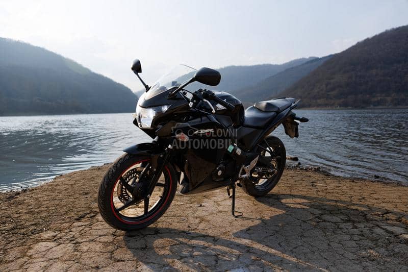 Honda cbr 125r